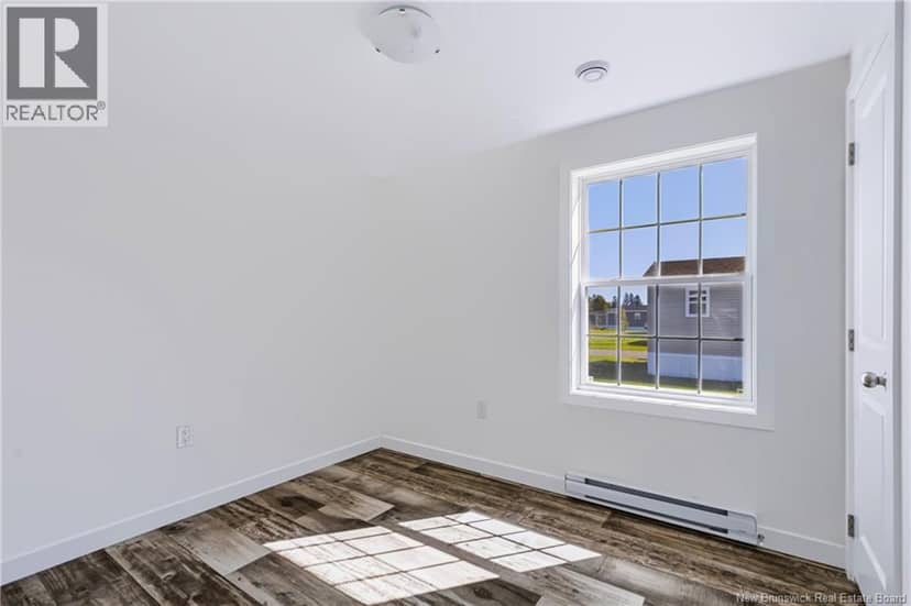 47 Oak Ridge Crescent — photo 9 of 32