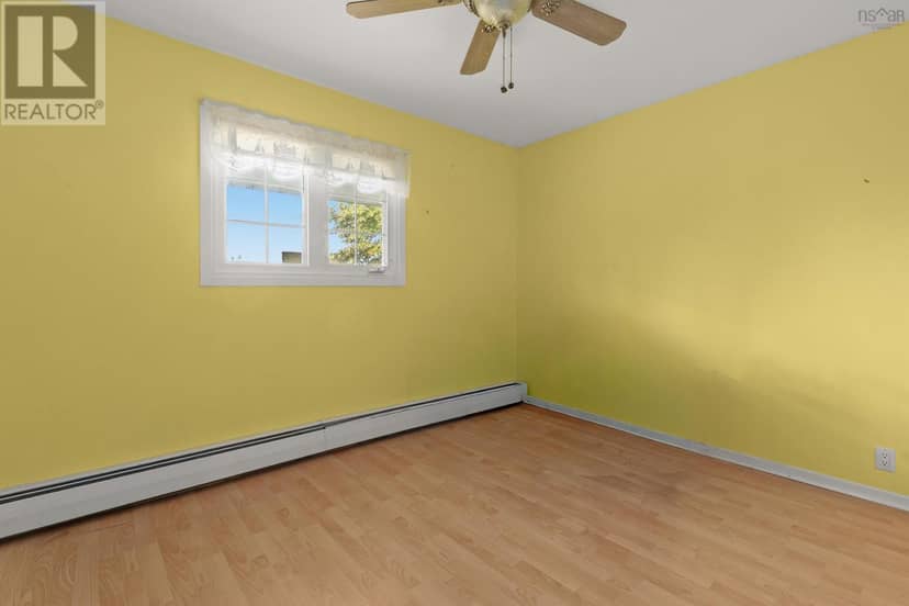 28 Oakview Drive — photo 23 of 40