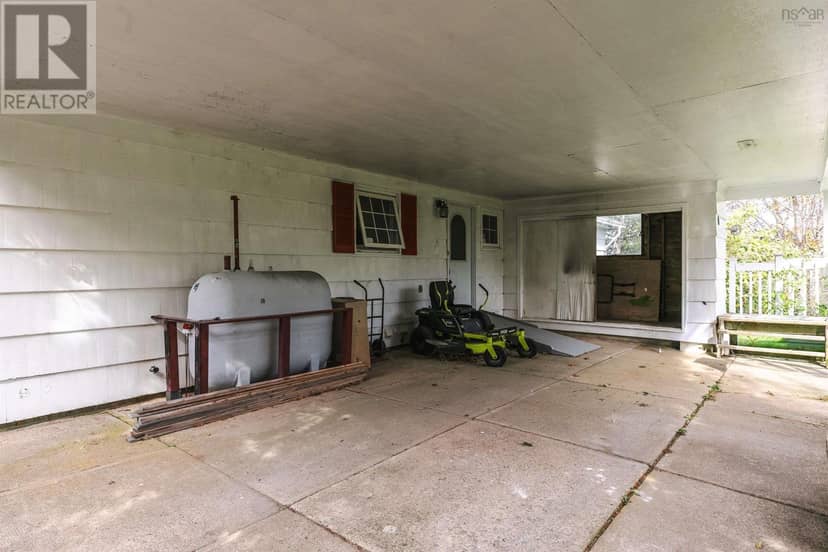 28 Oakview Drive — photo 35 of 40