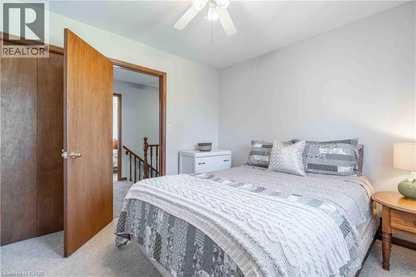15 CLARE INNIS Court — photo 34 of 40