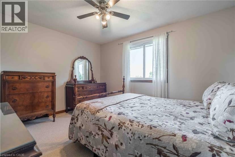 15 CLARE INNIS Court — photo 35 of 40