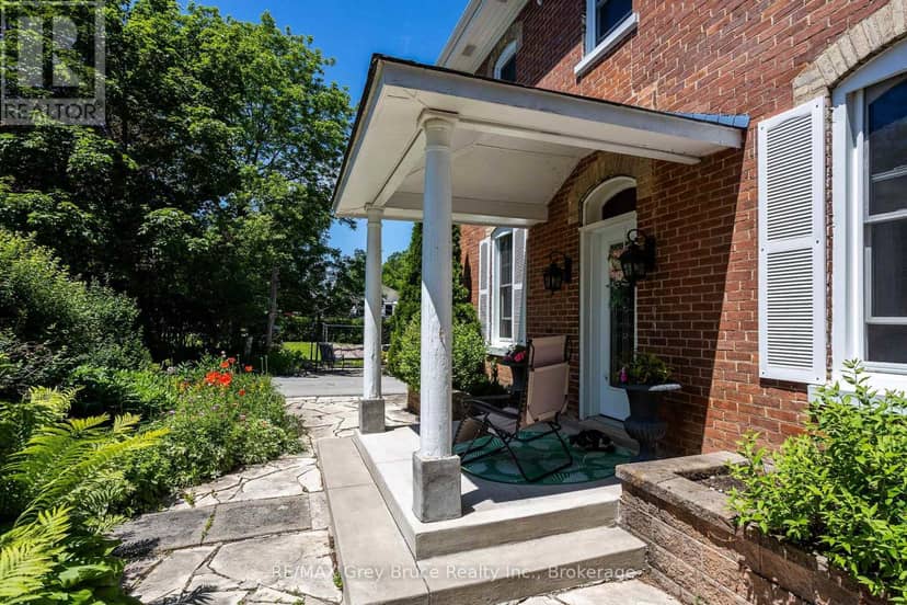 580 23rd Street W, Owen Sound, photo 2