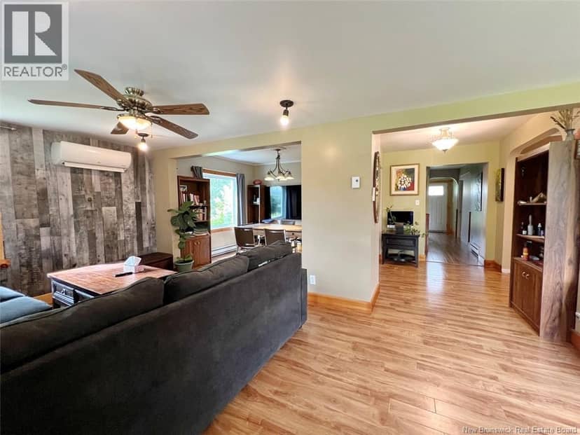 30 Hubert Street — photo 13 of 40