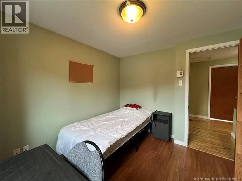 30 Hubert Street — photo 32 of 40