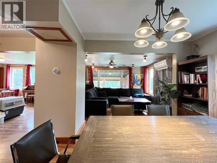 30 Hubert Street — photo 9 of 40