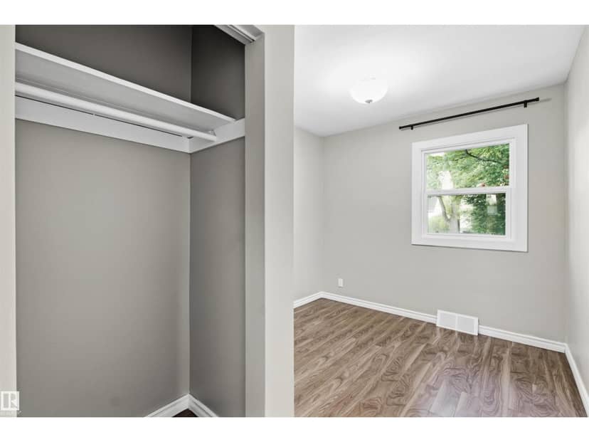 7715 76 AV NW — photo 13 of 40