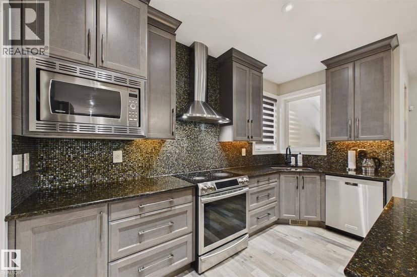 48 Lundberg Crescent — photo 9 of 40