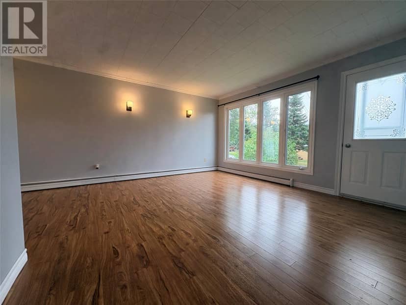 8 Fairview Street — photo 13 of 37