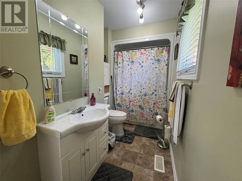 10 Linds Road — photo 15 of 16