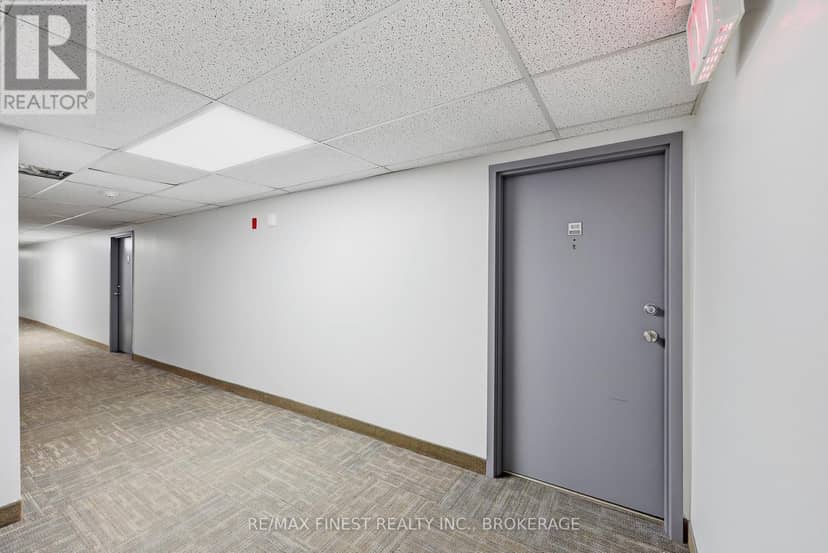 610 - 745 Davis Drive — photo 21 of 27