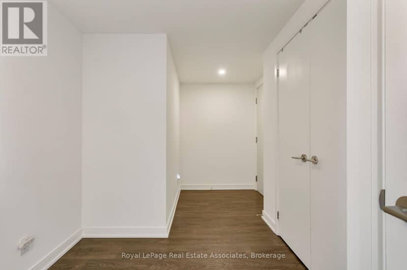 602 - 30 Samuel Wood Way — photo 23 of 26