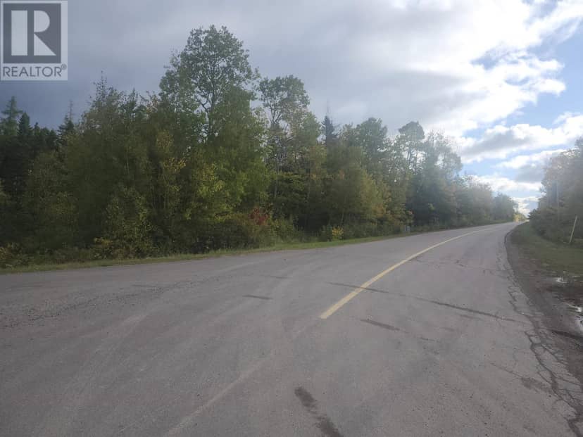 Lot Grey's Road — photo 2 of 5