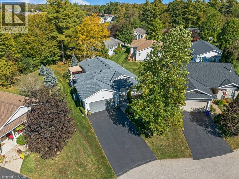114 BUSHMILL Circle, Freelton, photo 2