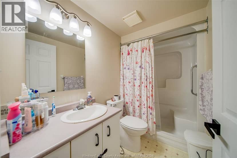 8335 WYANDOTTE STREET East Unit# 109 — photo 30 of 39