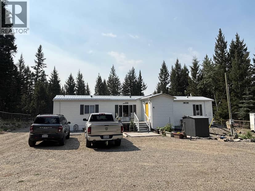 6136 RANCHETTE ROAD, 100 Mile House