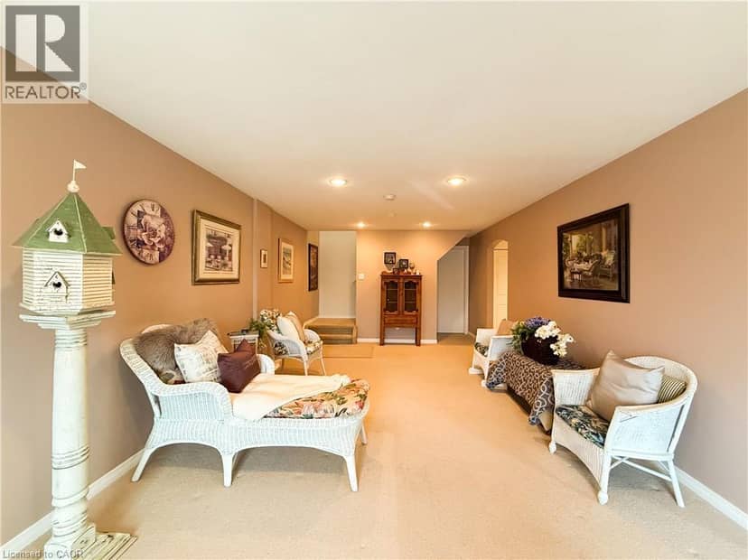 33A LINGWOOD Drive — photo 26 of 38
