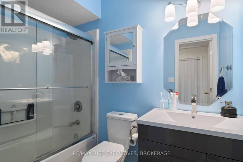 18 Carriage Court Avenue — photo 22 of 40