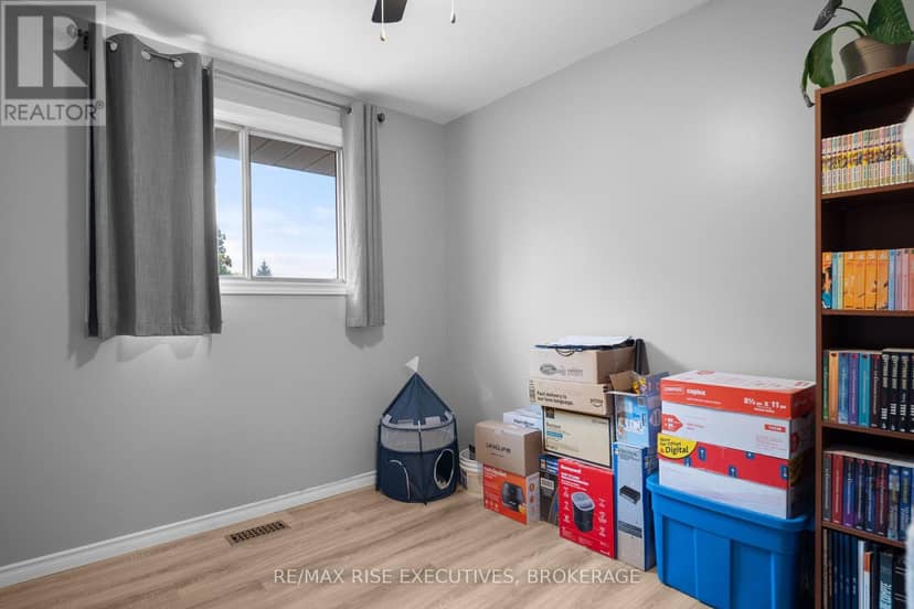 18 Carriage Court Avenue — photo 25 of 40