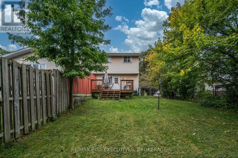 18 Carriage Court Avenue — photo 34 of 40
