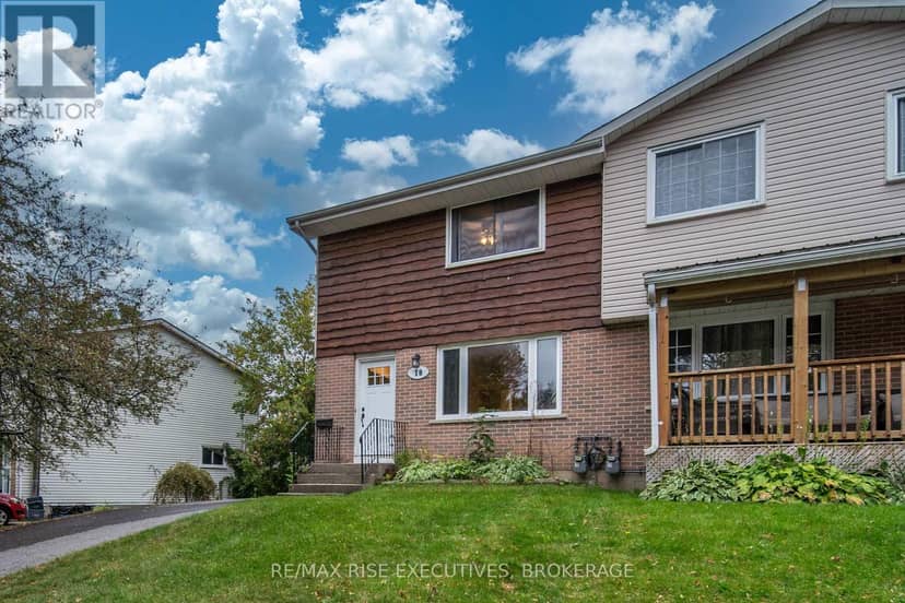 18 Carriage Court Avenue, Kingston, photo 4