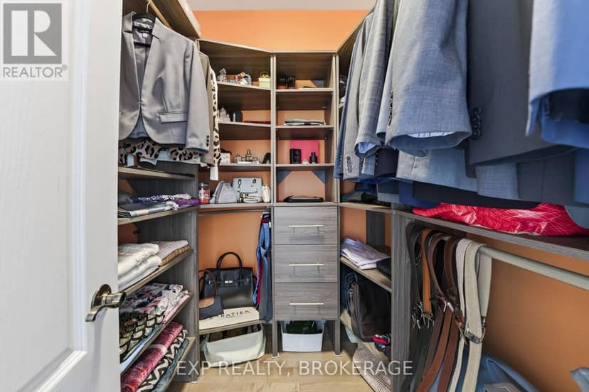 5005 Fox Run Place — photo 10 of 37