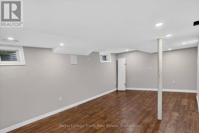 174 Sophia Street — photo 27 of 40