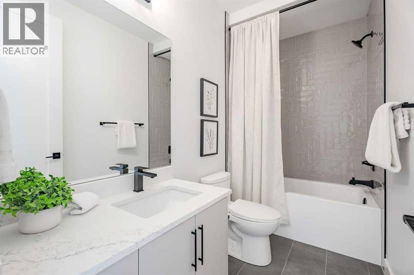 44 Collingwood Place NW — photo 36 of 40