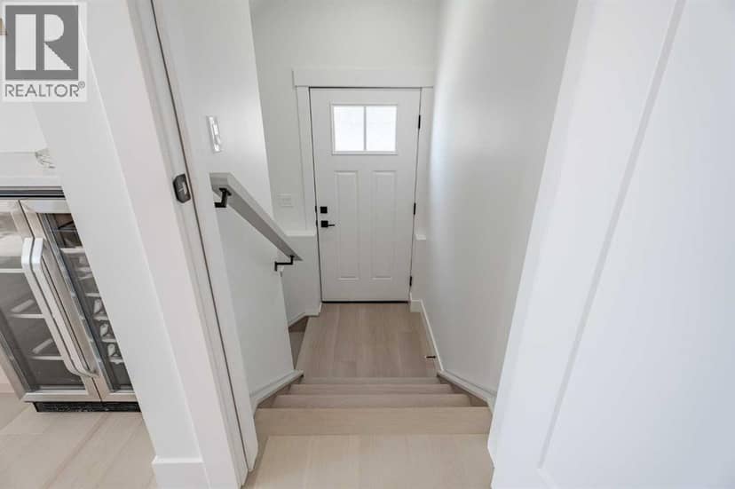 44 Collingwood Place NW — photo 38 of 40