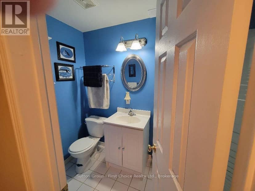 24 Hyde Road — photo 21 of 34