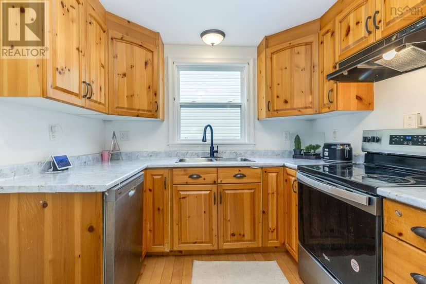 103 Rufus Avenue — photo 4 of 40