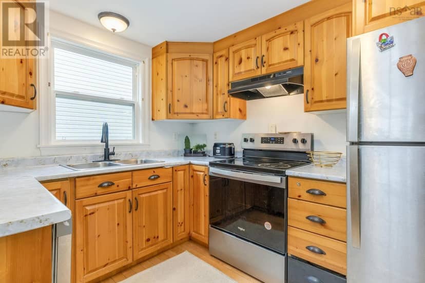 103 Rufus Avenue — photo 6 of 40