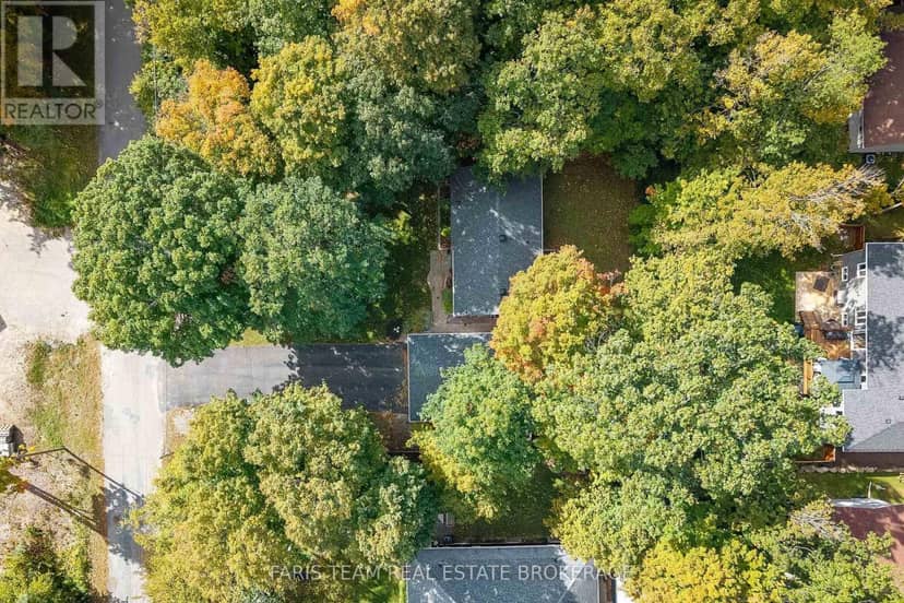 8 Pinecone Avenue — photo 21 of 22