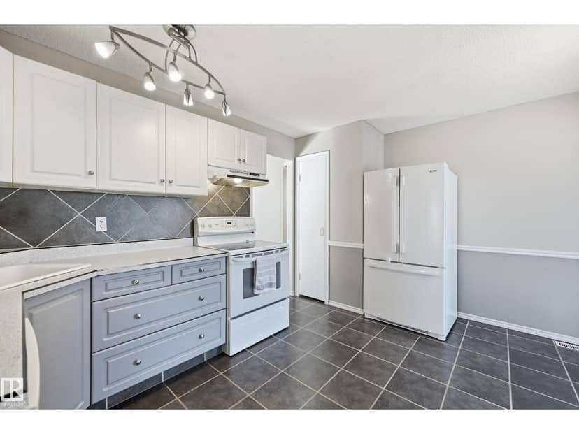 74 Aspen Cr — photo 13 of 40