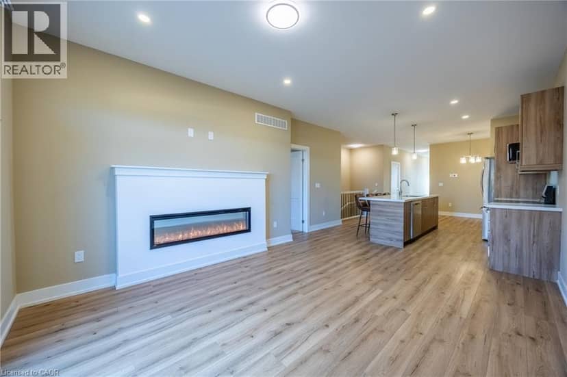 248 LAFAYETTE Street E — photo 15 of 38