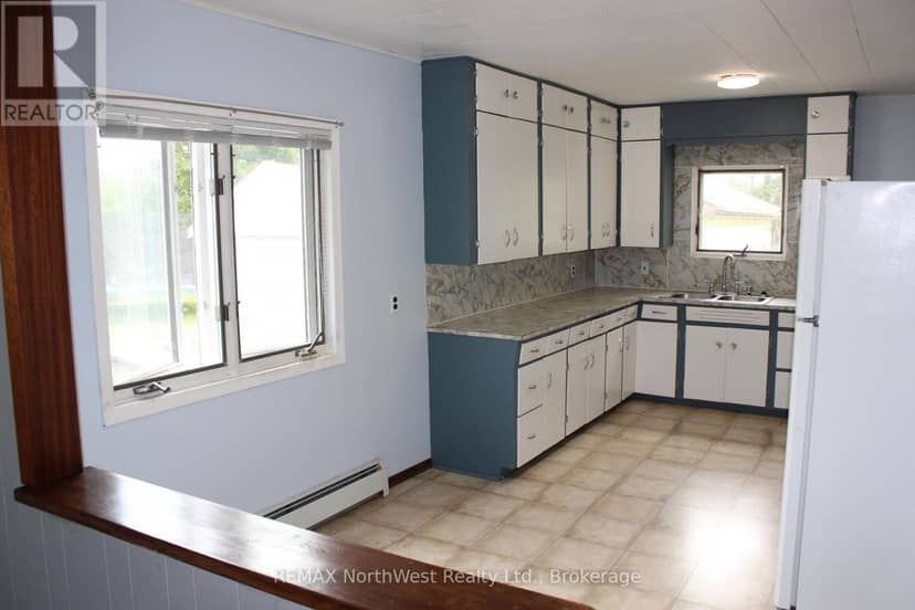 502 Atwood Avenue — photo 11 of 27