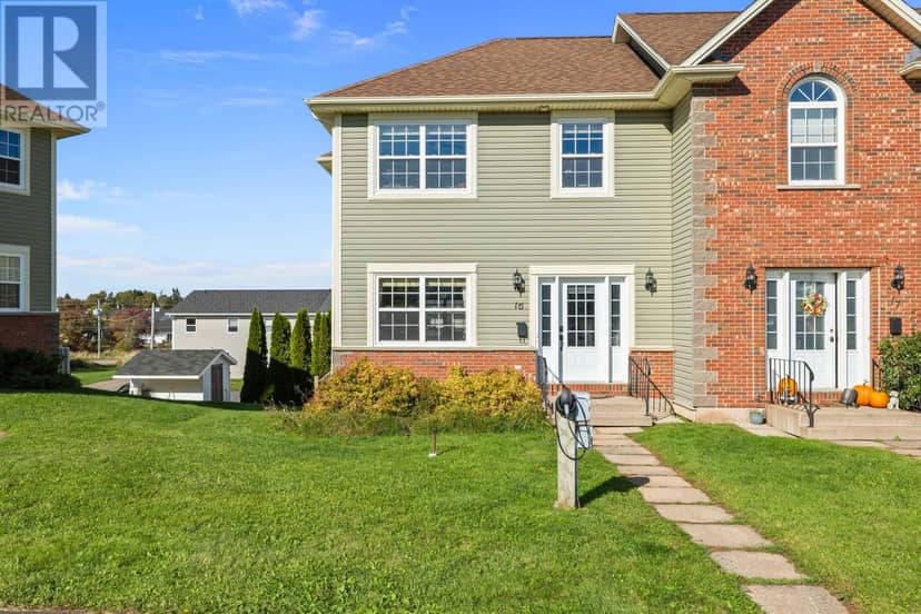 16 Edgeview Court, Stratford, photo 2
