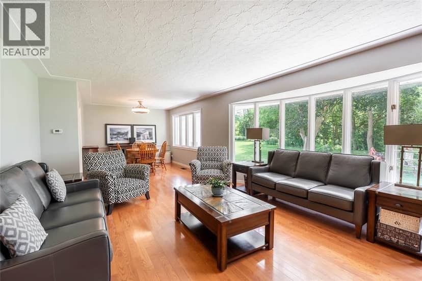 268 Margaret Avenue — photo 11 of 40