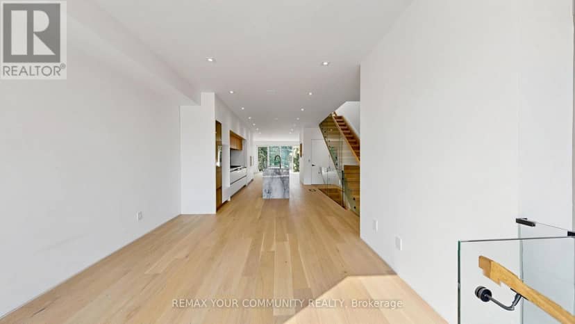 2970B Bayview Avenue — photo 4 of 40