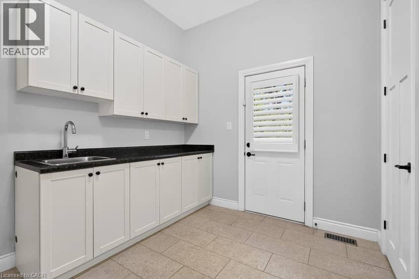 225 LAKESIDE Avenue — photo 21 of 40