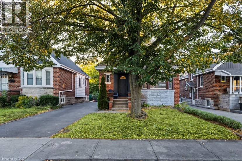 202 HUXLEY Avenue S — photo 2 of 40