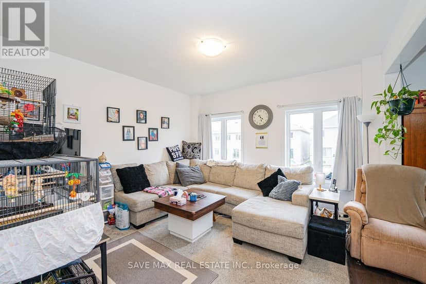 335 Ridley Crescent — photo 11 of 40