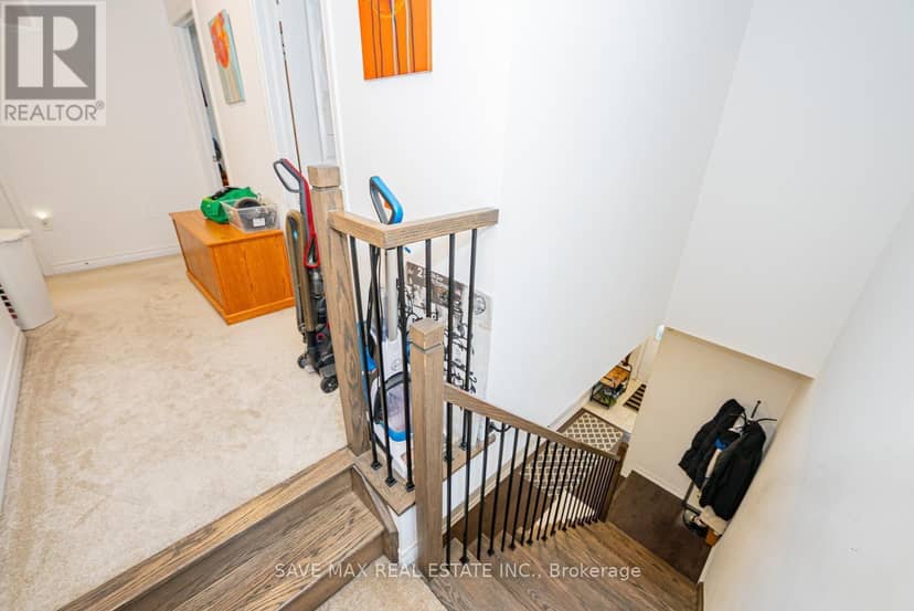 335 Ridley Crescent — photo 25 of 40
