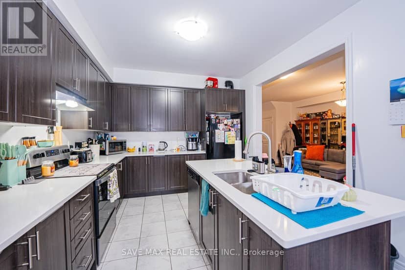 335 Ridley Crescent — photo 19 of 40