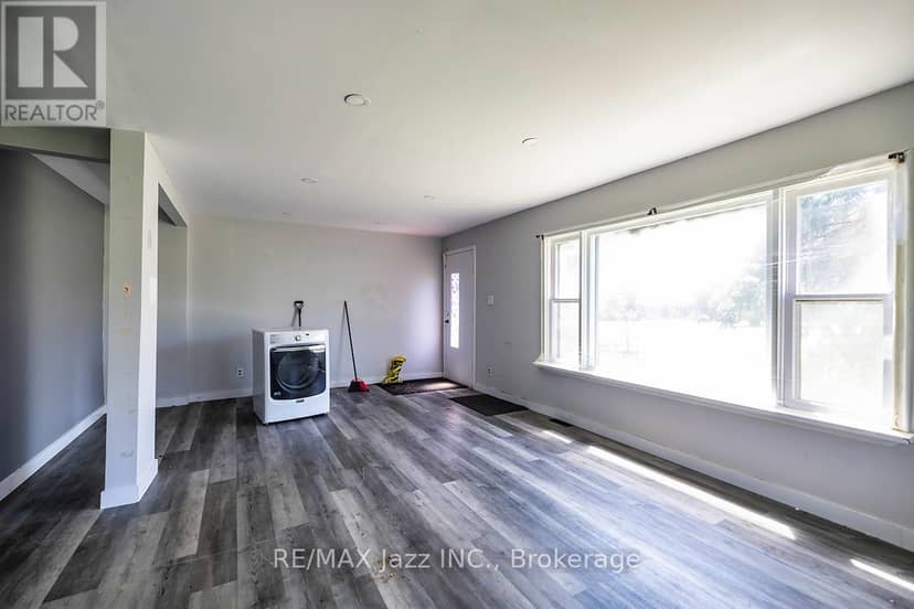 2216 Highway 2, Clarington, photo 5