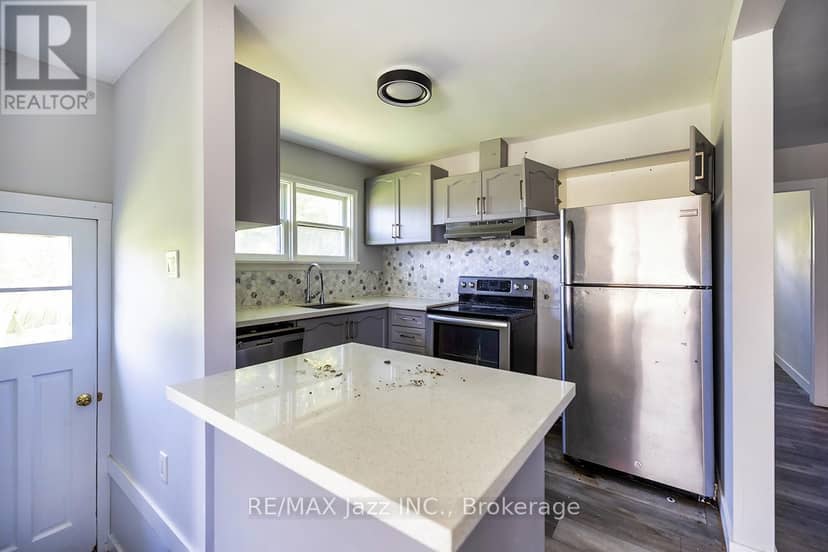 2216 Highway 2, Clarington, photo 8