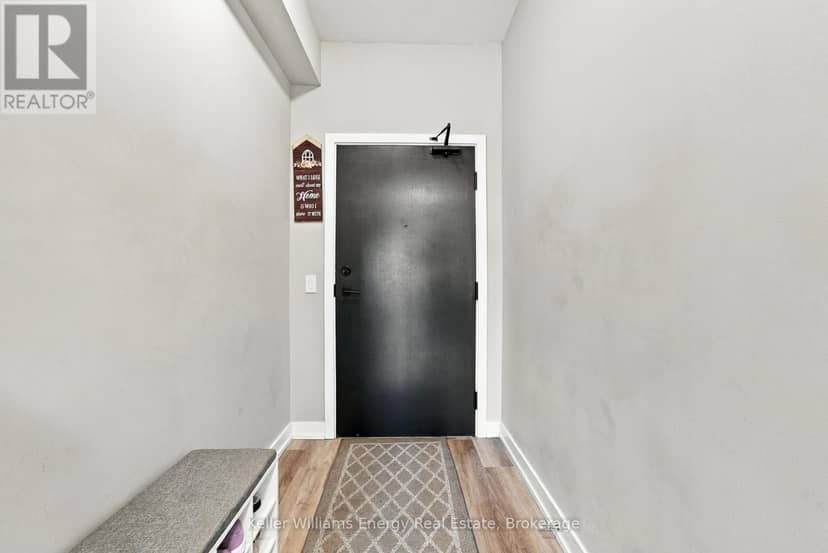 317 - 1480 Bayly Street — photo 17 of 34