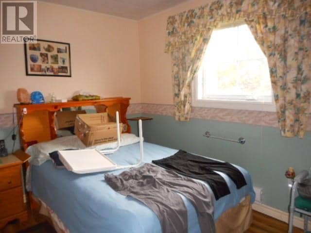 352 Main Street — photo 16 of 17