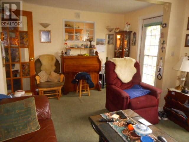 352 Main Street — photo 13 of 17