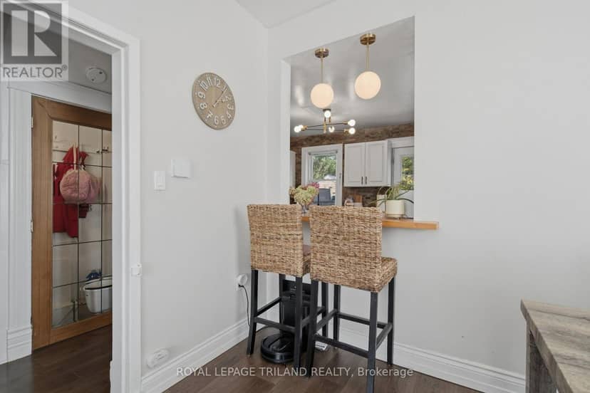 54 Hume Street — photo 11 of 40