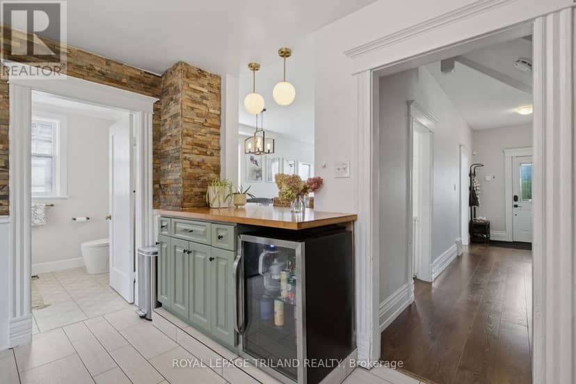 54 Hume Street — photo 18 of 40